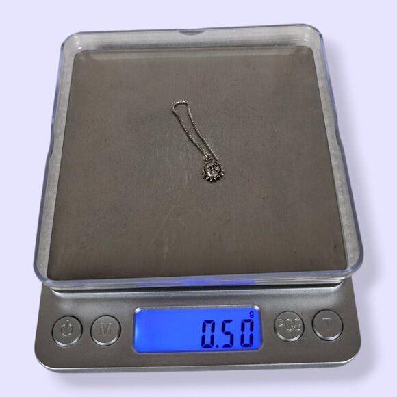 V. Smiling Sun Box Chain Threader Earring (Single) - Picture 5 of 5